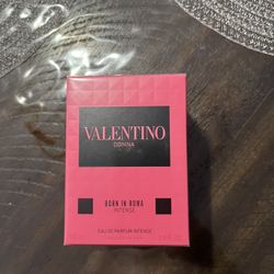 Valentino 