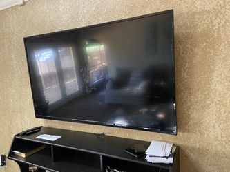Vizio 65” Includes Mount 