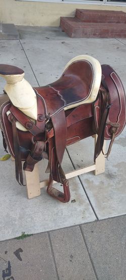 Montura/ saddle