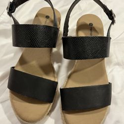 SANDAL WOMEN SIZE 6.5