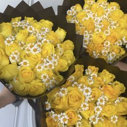 Yellow Rose Bouquet/Ramo De Rosas