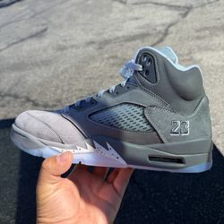 Wolf grey 5s size 9.5