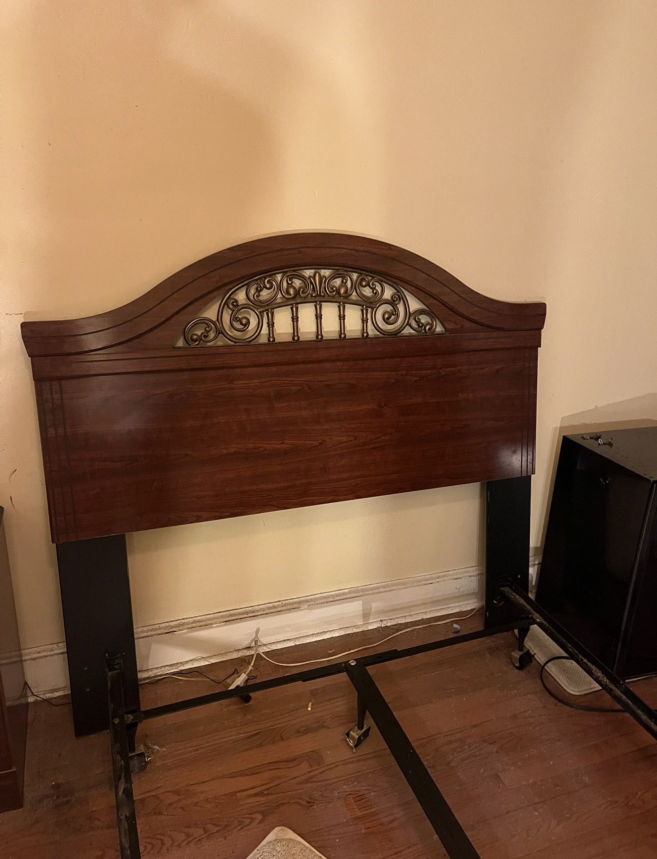 6 Piece Queen Bedroom Set