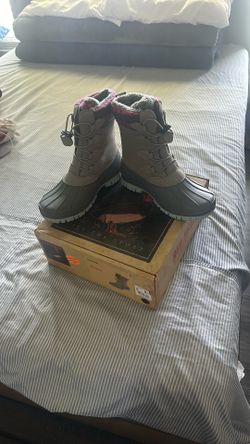 Snow Boots