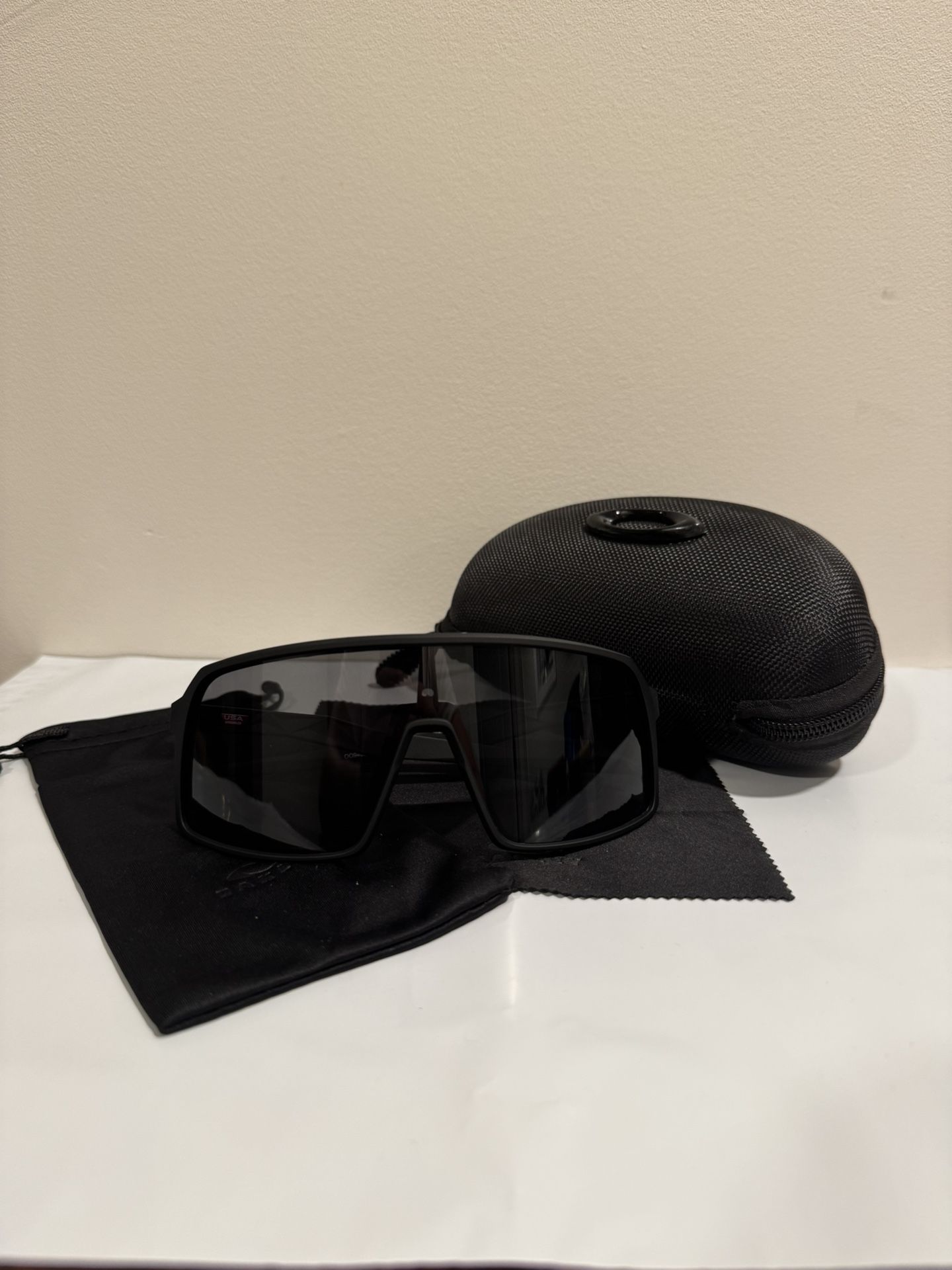 Oakley Sutro Black On black Sunglasses