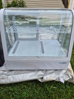 Tabletop commercial refrigerated display