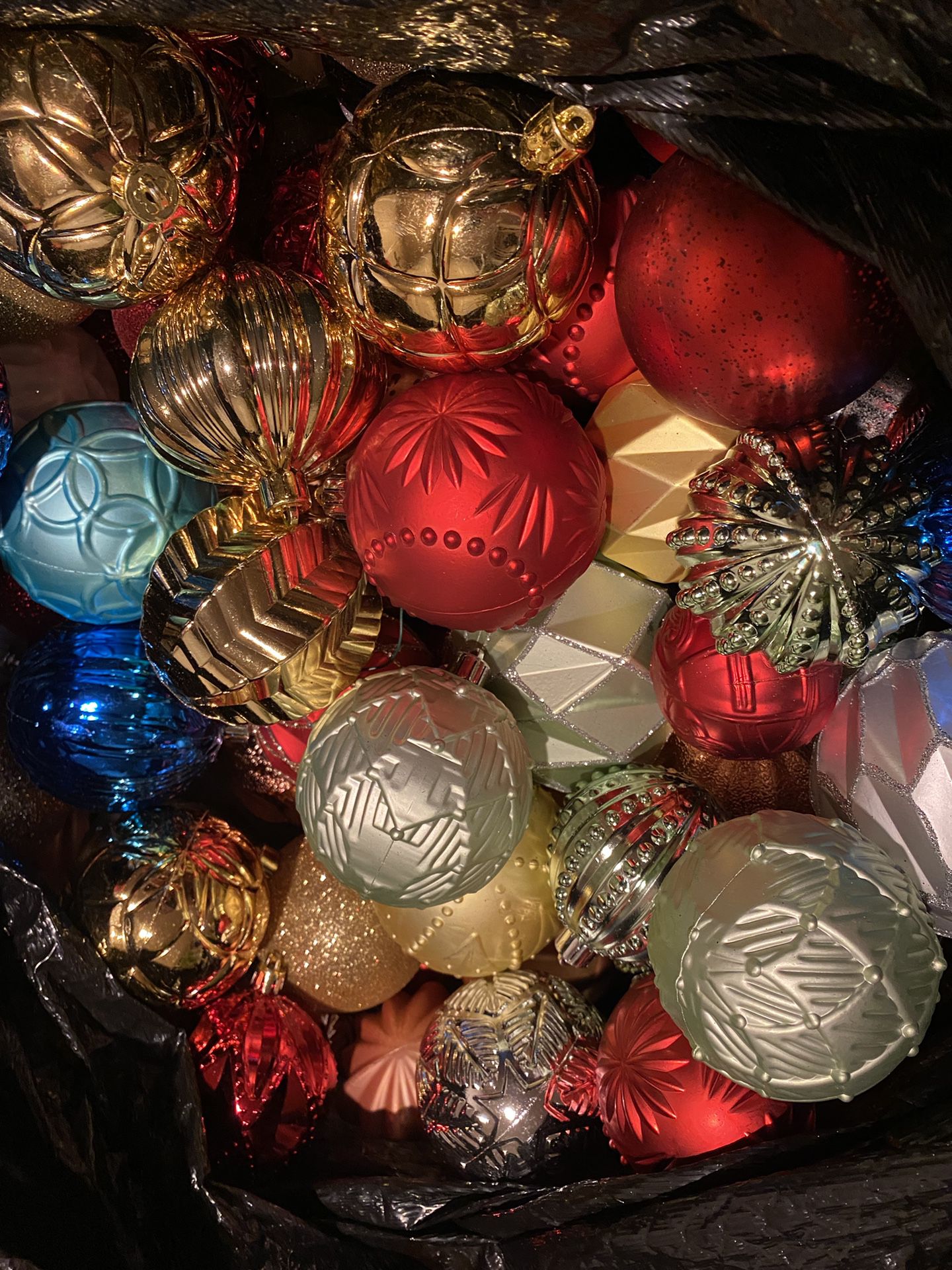 christmas ornaments 