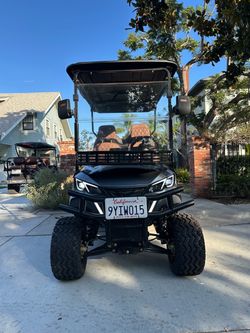 SD LANCH GOLF CART