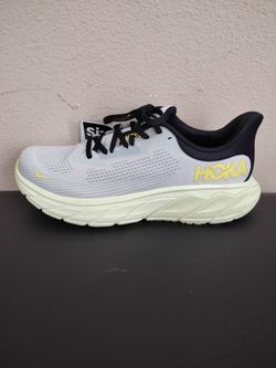Hoka shoes Sz 9