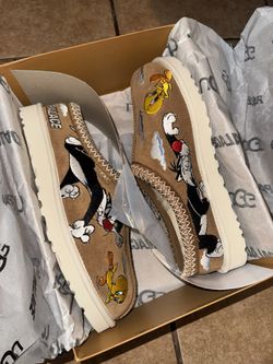 Palace UGG Looney Tunes Tasman