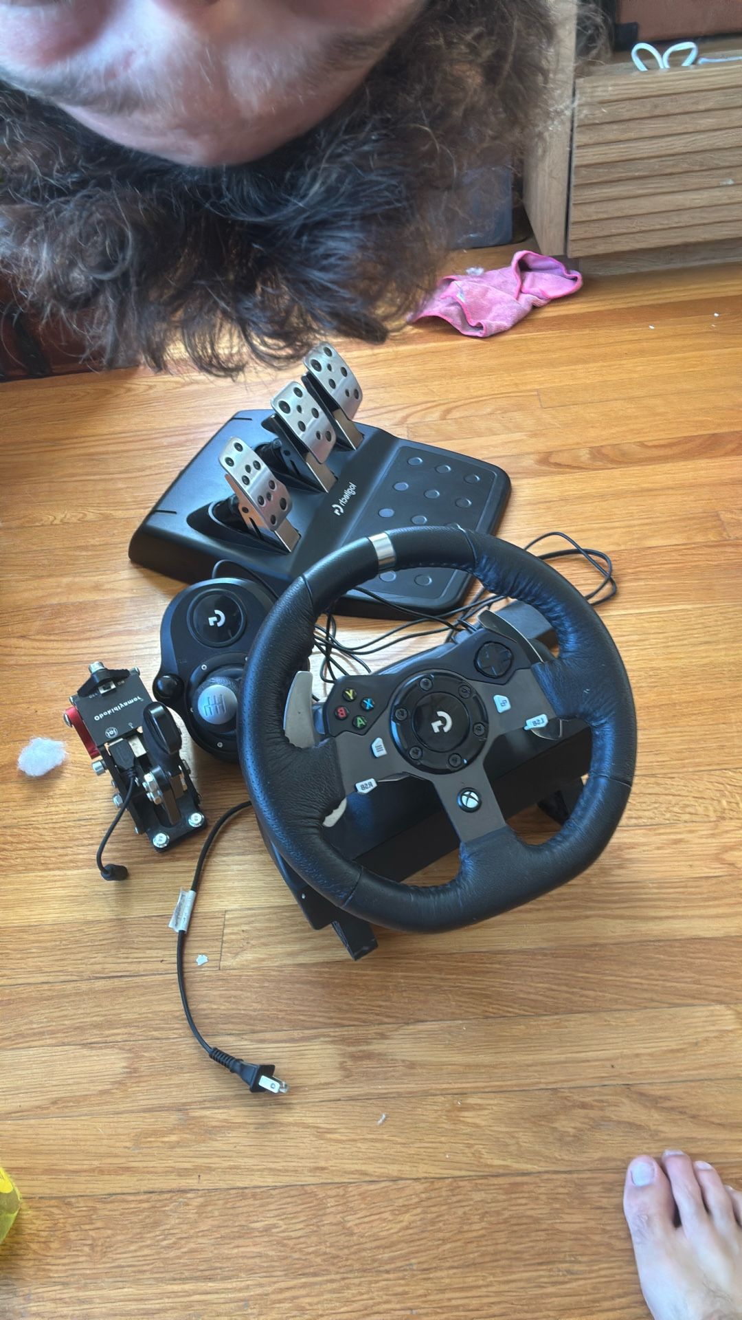 Logitech G920 With Handbrake That Allows Extra Attachments And Allows To Work For All Xbox And PCs