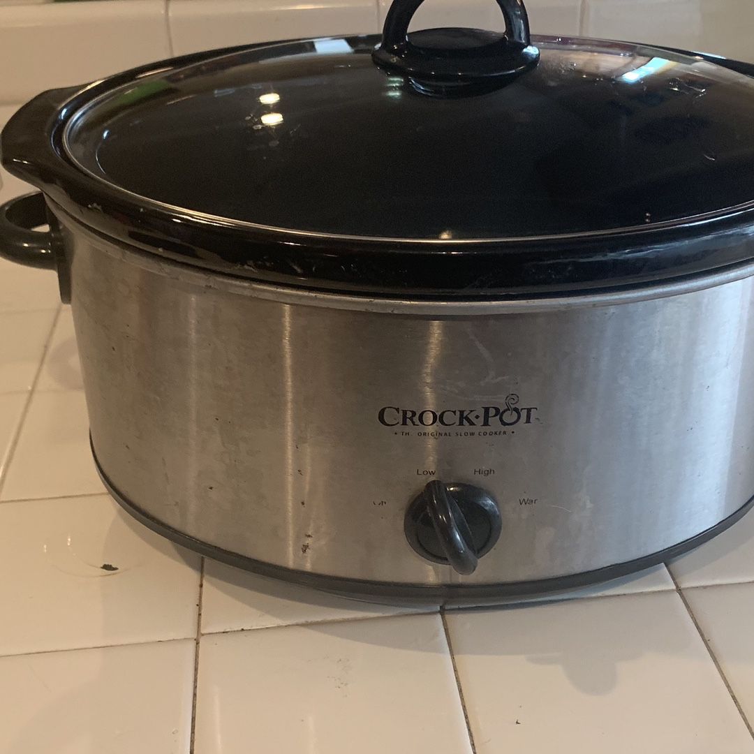 Crock-pot Oval Manual Slow Cooker, 8 quart, Stainless Steel (SCV800-S) for  Sale in Suwanee, GA - OfferUp