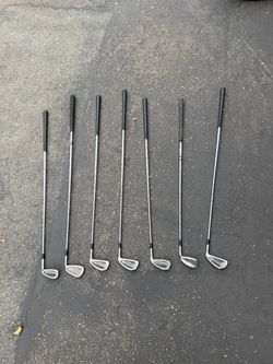 Mixed Right-Handed Golf Club Set + Bag – Nicklaus Irons, Cobra Wedge