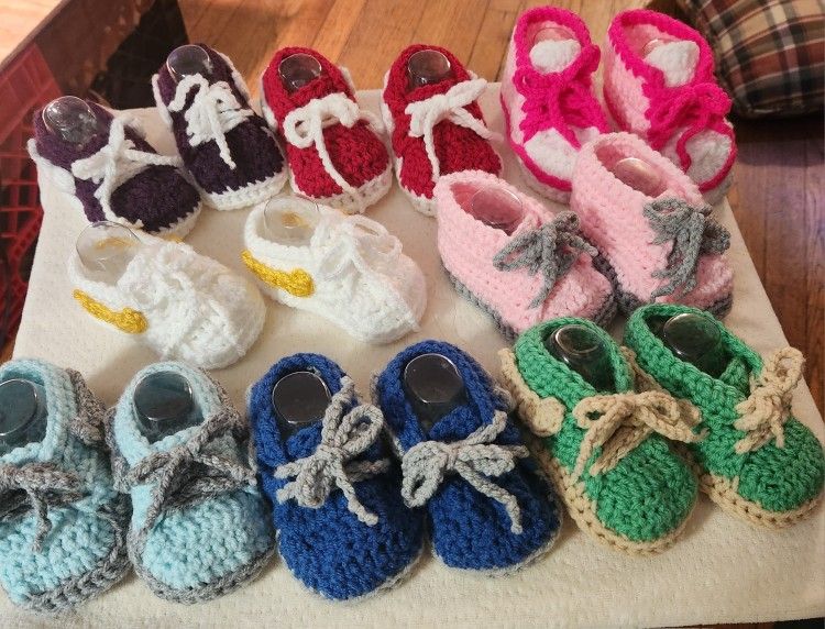 HAND Crochet Nike Sneakers