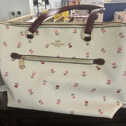 Coach Heart Print Tote Purse In Really Good Condition 