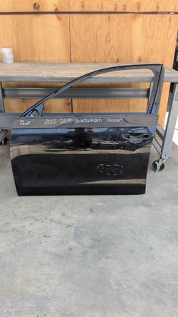 2012-2013-2014-2015-2016-2017-2018-2019 VOLKSWAGEN PASSAT LEFT FRONT DOOR OEM USED #10176