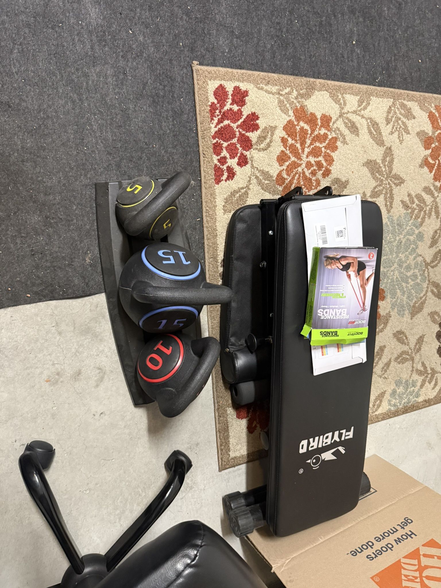 Fly Bird Weight bench, weights, yoga mat and brand new resistance bands. 
