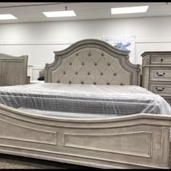 New King Bed 
