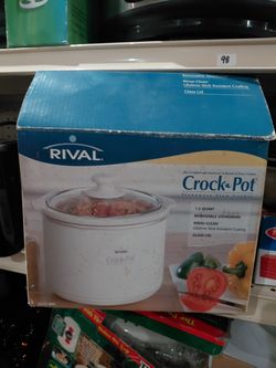 Brand new 1.5 quart crock pot
