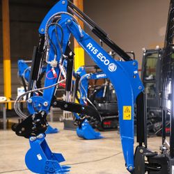 Brand NEW | 3400lbs Kubota diesel Mini X loaded w/features!