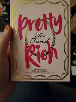 Too Faced PRETTY RICH pallet NIB