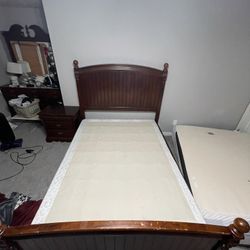 bed room furniture, brown, king -queen 