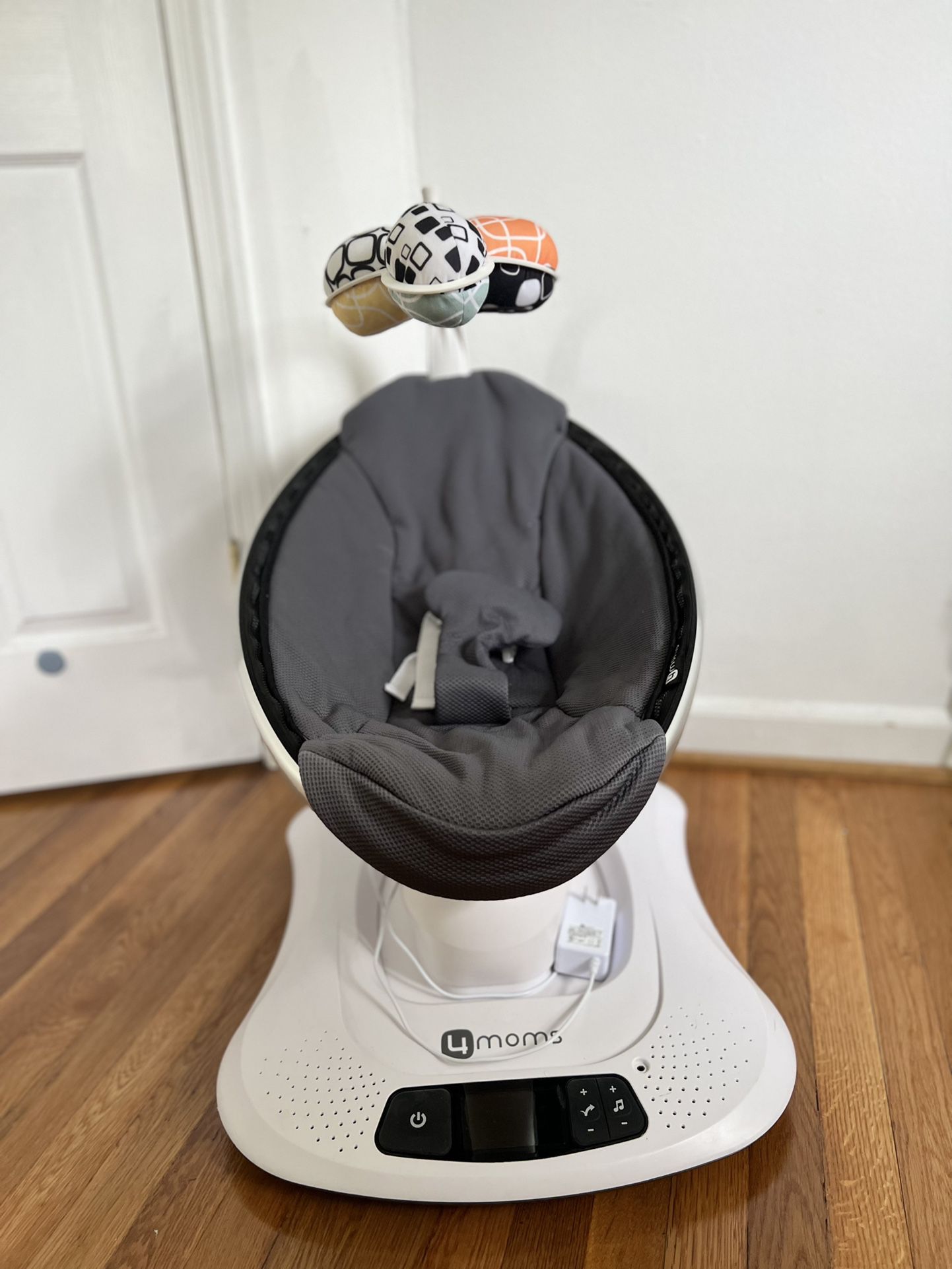 4moms mamaroo 4 5 unique motions bluetooth enabled multi-motion baby swing