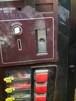 Pop machine /vending machine