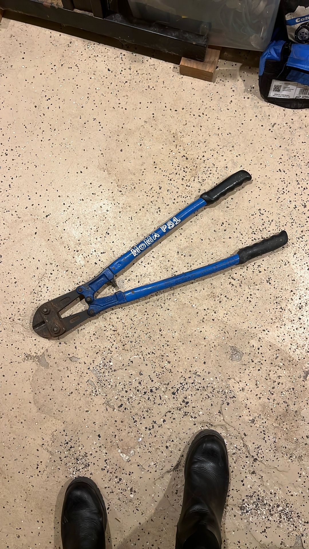 24in Bolt Cutter