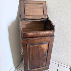Vintage Rustic Wooden Laundry Hamper