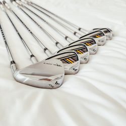TAYLORMADE ROCKETBLADEZ 5-AW COMPLETE IRON SET ROCKETFUEL 85 STEEL STIFF FLEX RIGHT HANDED