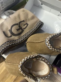 UGG Baby Tasman and Beanie
