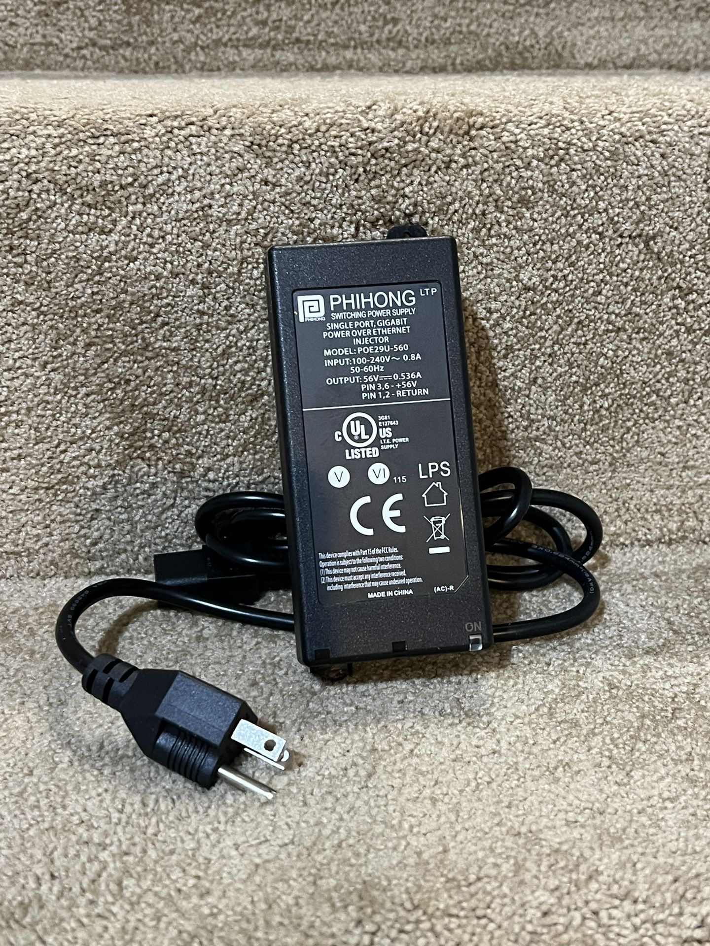 Phihong POE29U-560 56V 30 Watt Single Port Gigabit POE Injector Power Supply