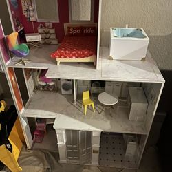 Wood Rainbow High Play House