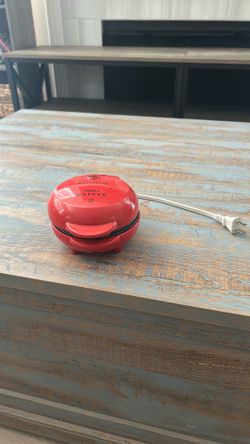Nostalgia mini waffle maker