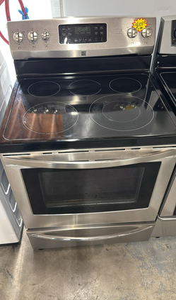 Kenmore Stainless Electric Range – Glass Top, 5 Burners