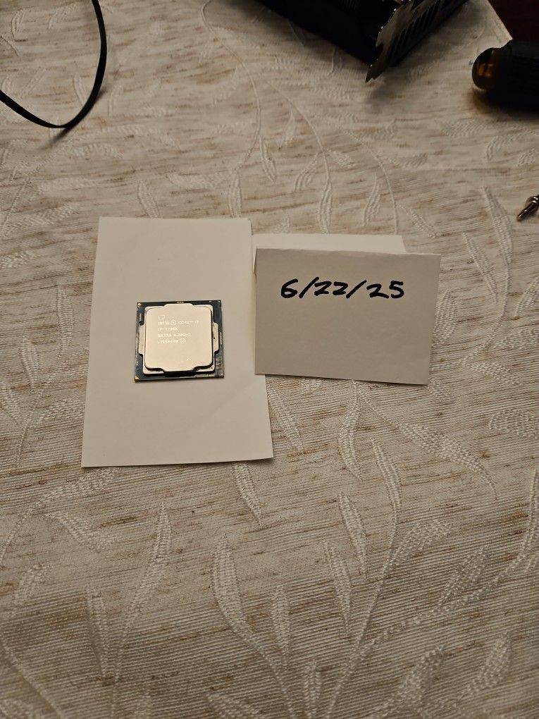 Intel i7-7700k