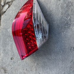 2011 Genesis Sedan Driver Taillight