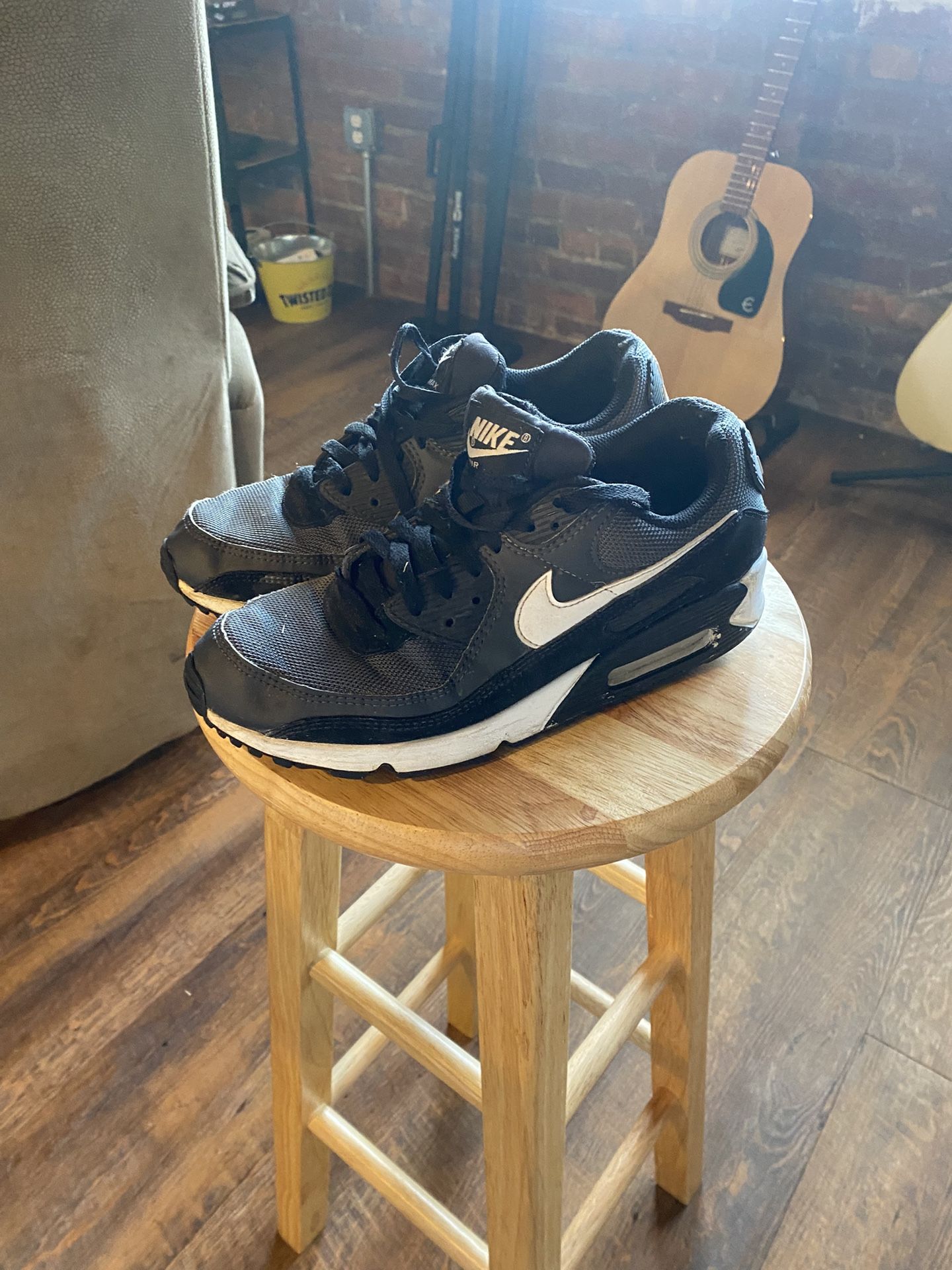 Nike Air Max Size 9.5