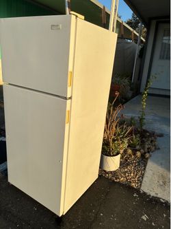 Free refrigerator works great!