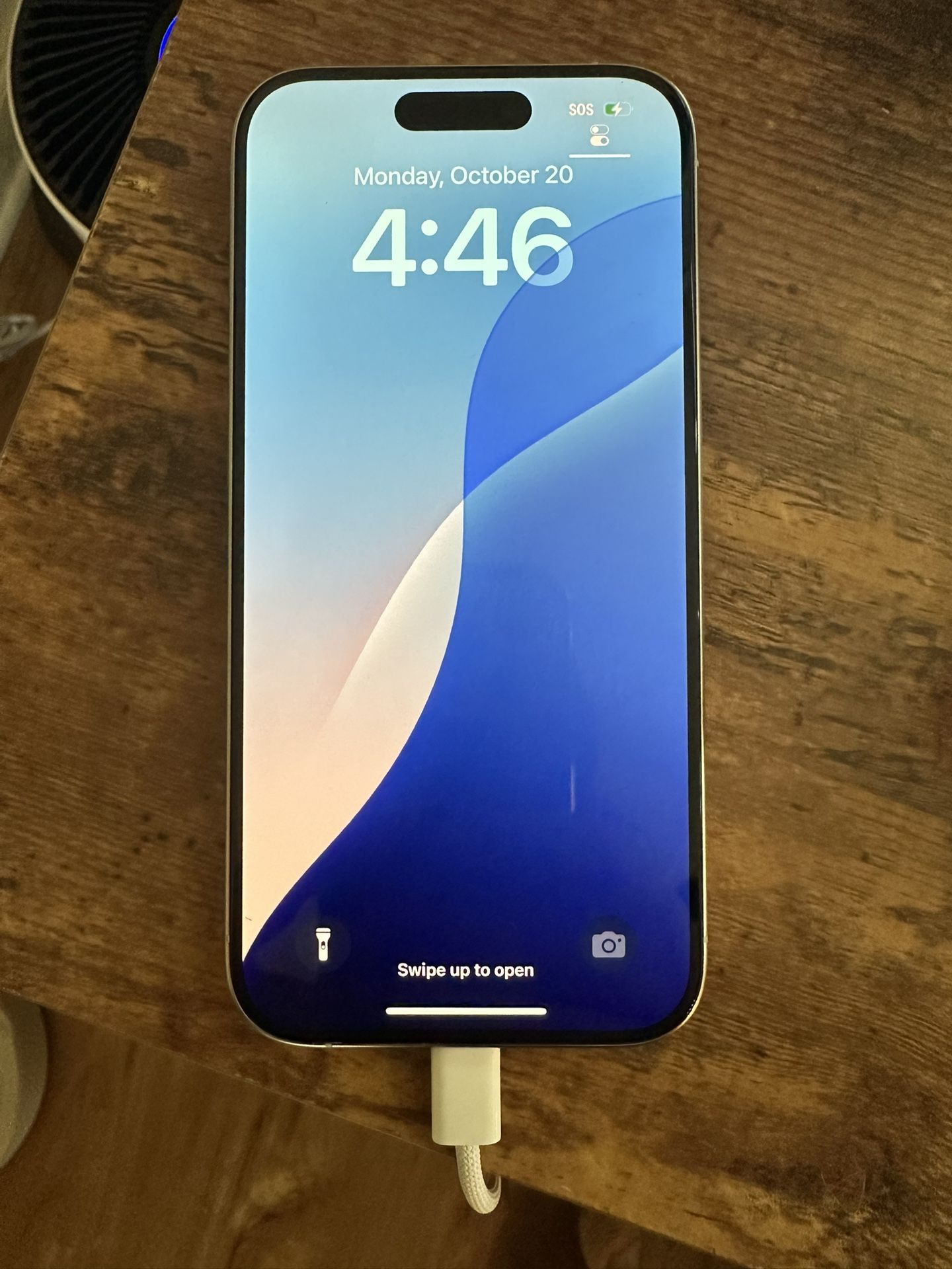 Apple iPhone 15 Pro White
