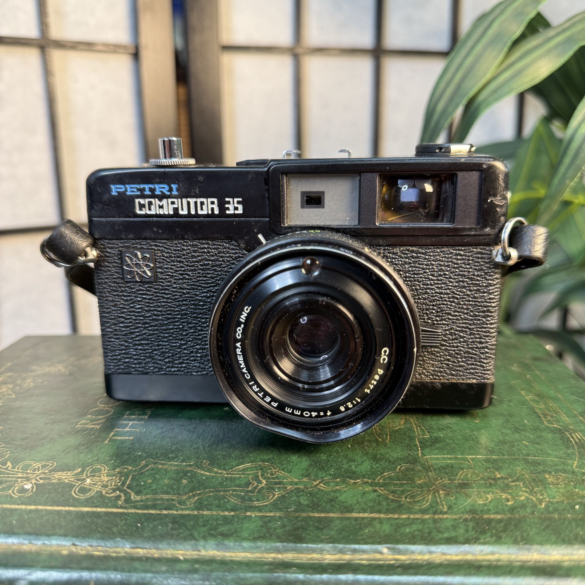 Petri 35mm Camera Made in Japan 1970s