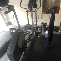 Life fitness Elliptical X1