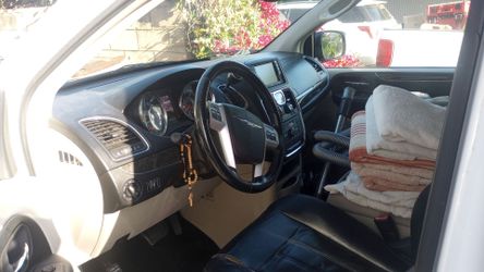 2014 Dodge caravan
