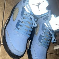 UNC Jordan 5s 
