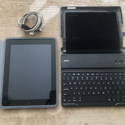 Apple I-Pad With Keyboard