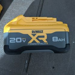 DeWalt 20VMAX XR POWER PACK AH 8AH BATTERY 