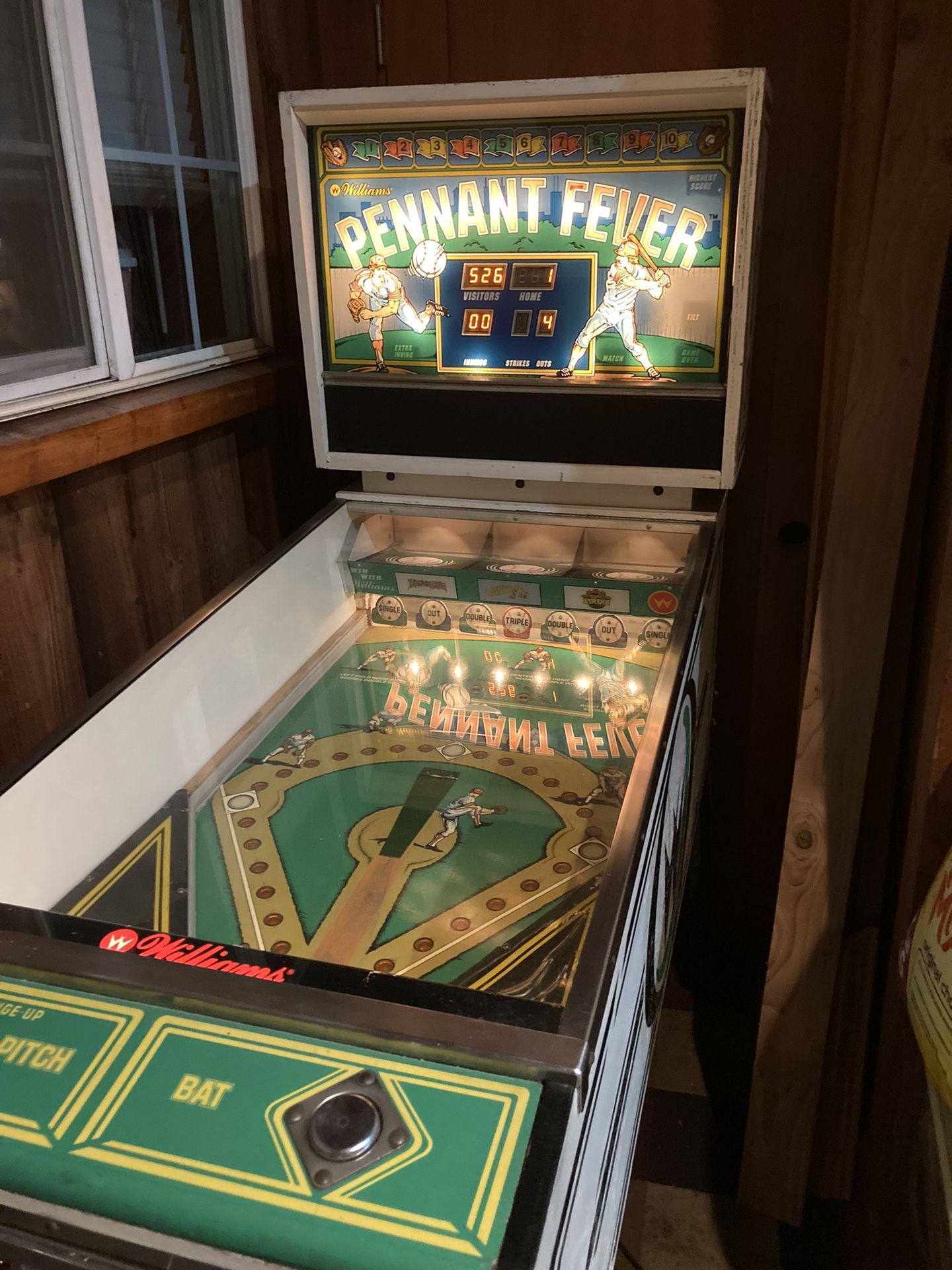 Pennant Fever Pinball Game