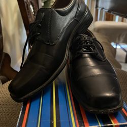 Herman Black Shoes Size 5