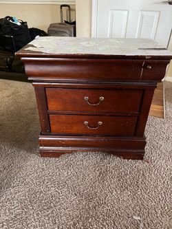 Night stand 3 drawer